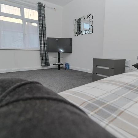 バーキングThe Houseアパートメント エクステリア 写真